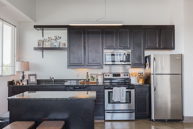 Building Photo - Argon