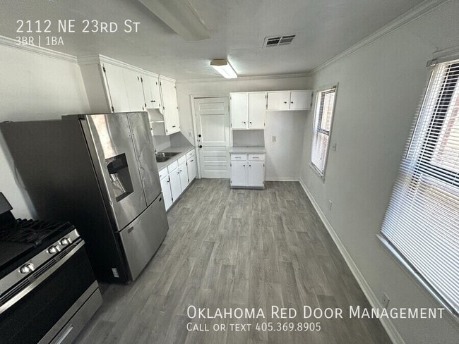 Photo - 2112 NE 23rd St