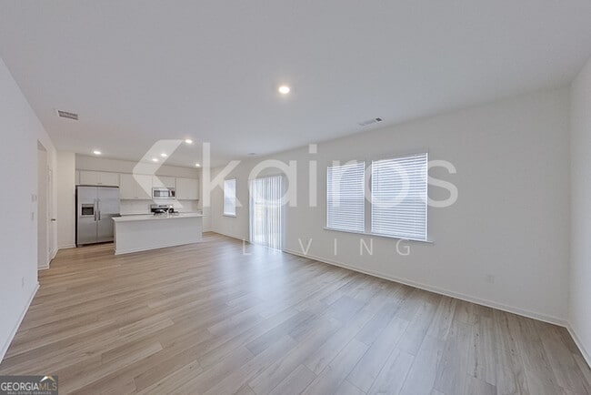 Photo - 212 Birch Ave