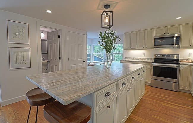 Photo - 113 Central St