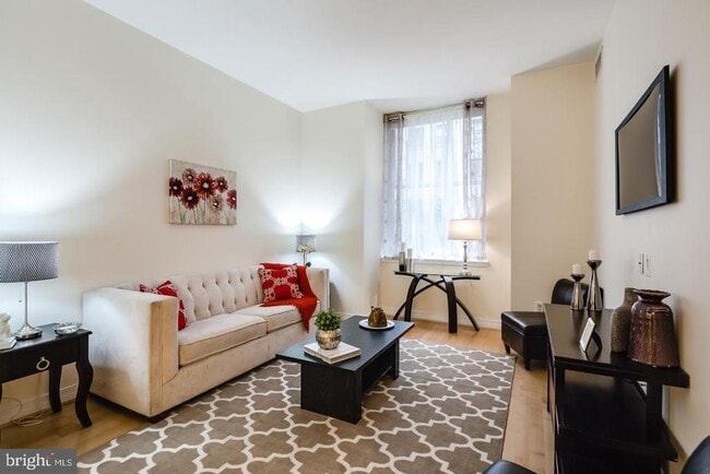Photo - 1600 Arch St Unit 808
