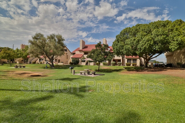 Photo - 30 E Brown Rd Unidad 2089