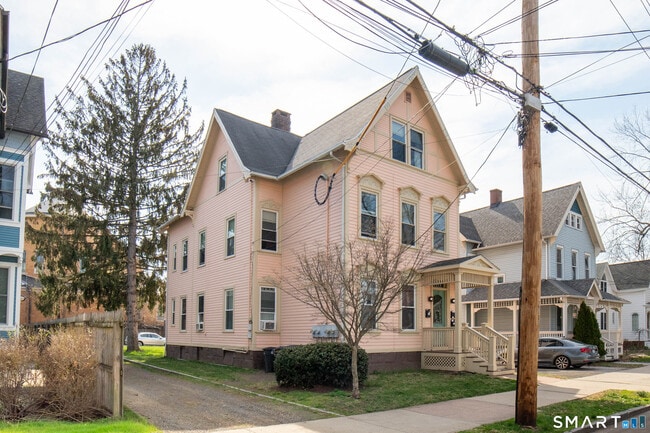 Building Photo - 118 Lawrence St Unit 2