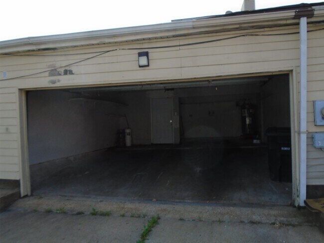 Photo - 10938 Village Bend Ln