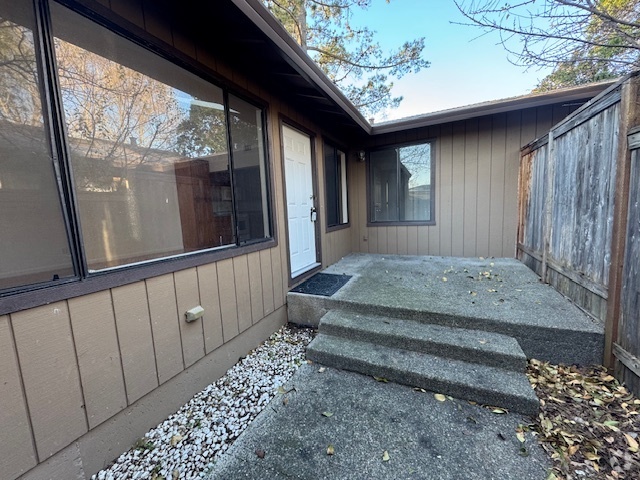 Building Photo - 850 E Cotati Ave Unit 16 Rental