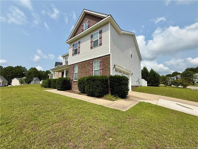 Photo - 260 Trenton Pl