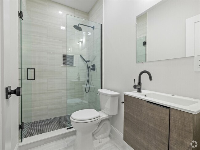 Building Photo - 48 Woodward St Unit R Rental