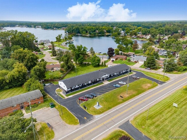 Photo - 2475 S Commerce Rd Unit #5