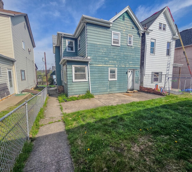 Photo - 346 E 12th Ave
