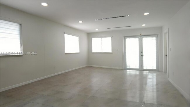 Photo - 2741 SW 67th Ave