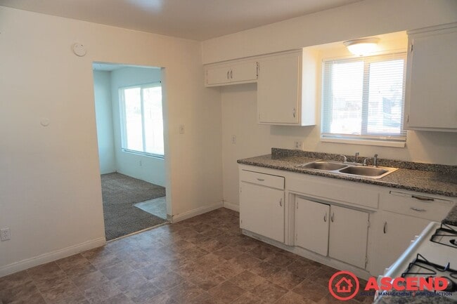 Photo - 415 Minner Ave Unit 415 Minner - Front