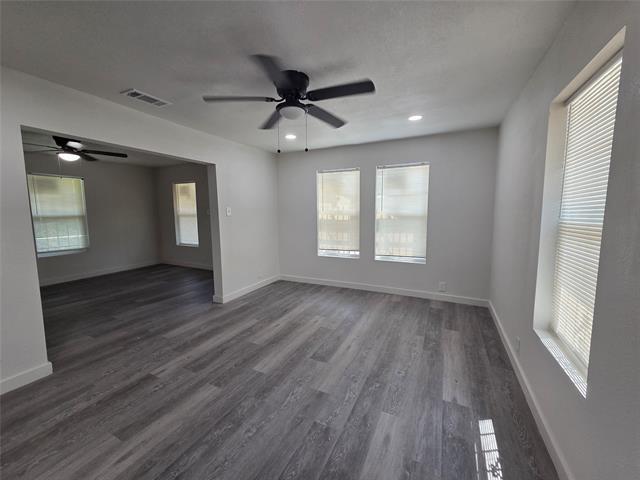 Photo - 2835 Oakdale St