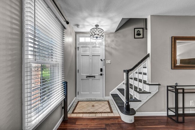 Photo - 25 Yorktown Dr Unit 25
