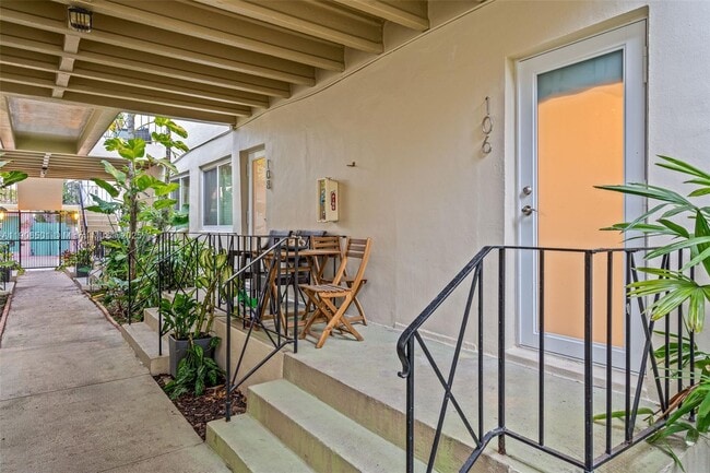 Building Photo - 900 Meridian Ave Unit 106