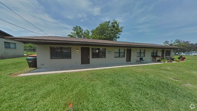 Building Photo - Beautiful 1 Bed 1 Bath Close to Town Rental