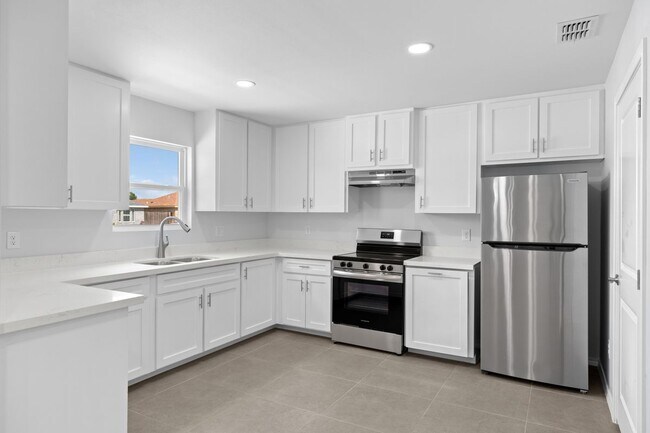Photo - 664 Marrs Ave