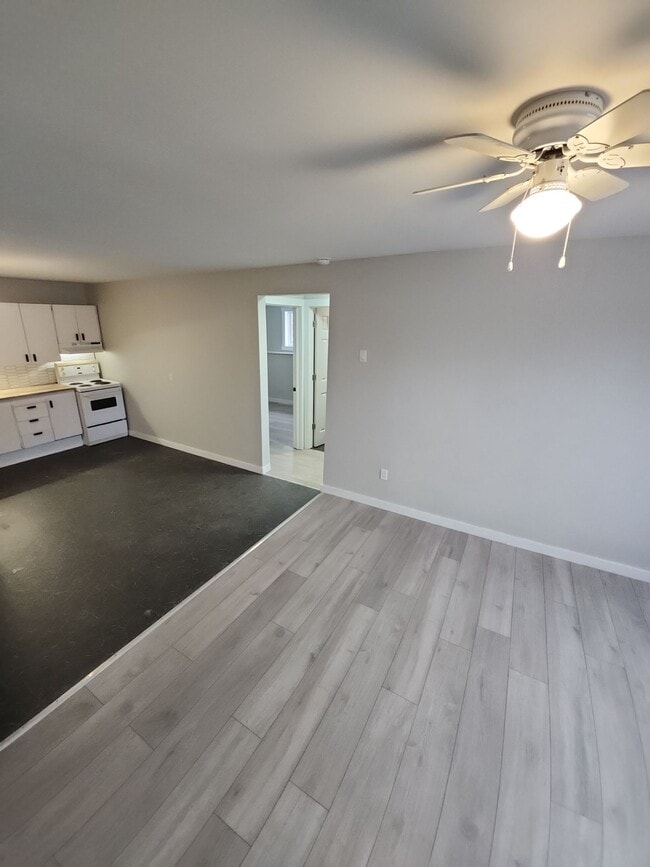 Photo - 30 Parkwood Dr Unit 1