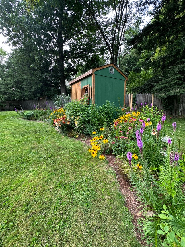 Shed and perennial garden - 7 Yandow Dr