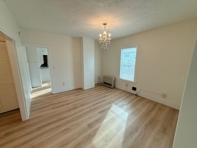 Building Photo - 35 Wentworth St Unit 102