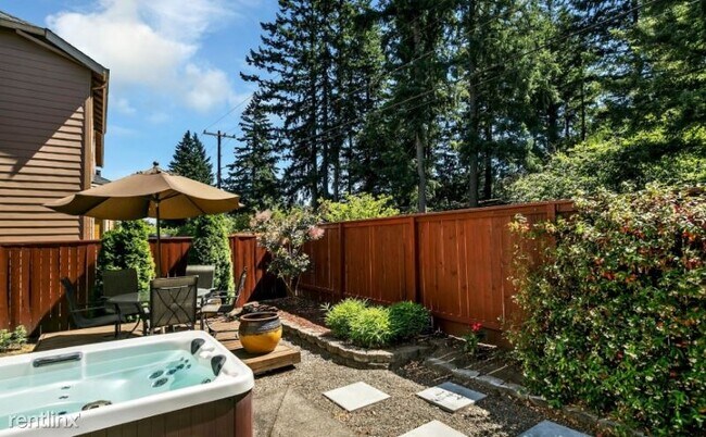 Photo - 5 br, 3 bath House - 17901 NE 36th Way