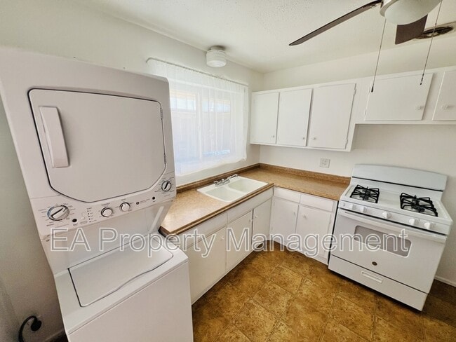 Photo - 1129 Georgia St SE Unit 1