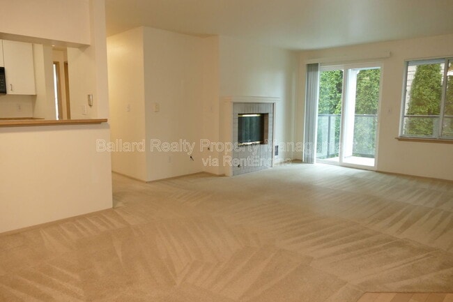 Photo - 2244 13th Ave W Unit 215