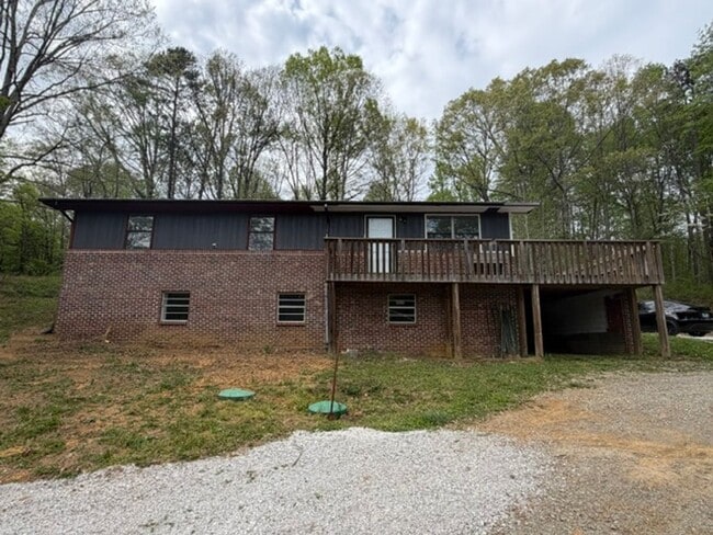 Photo - Lenoir City 37771 - 3 bedroom, 2 bath home - Contact Tara Hayes (865) 242-8010