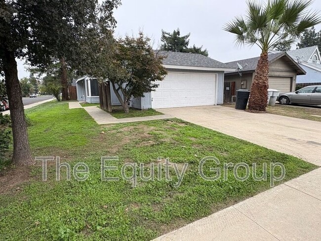 Photo - 1642 N Goddard St