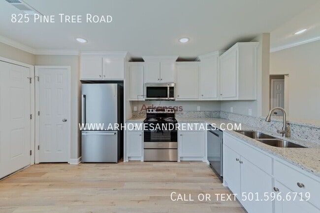 Photo - 825 Pine Tree Rd