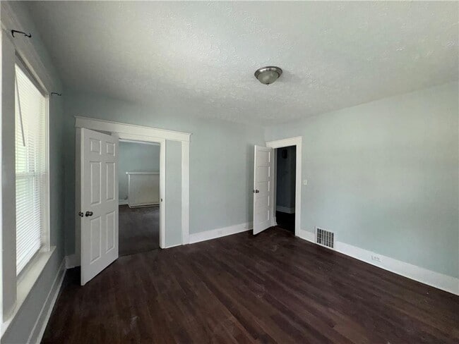 Photo - 1462 Lucile Ave SW