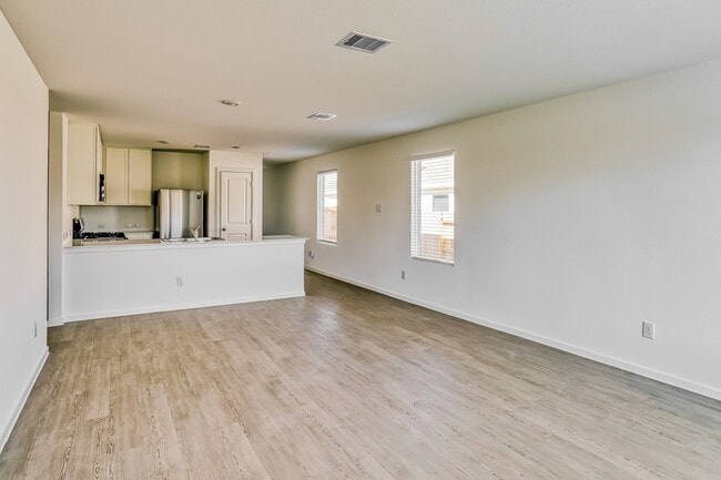 Photo - 737 Magnolia Creek Dr