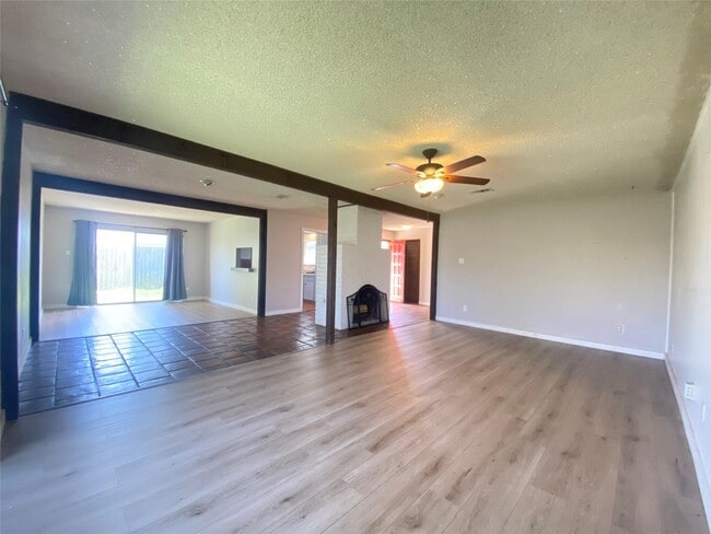 Photo - 815 Ramada Dr