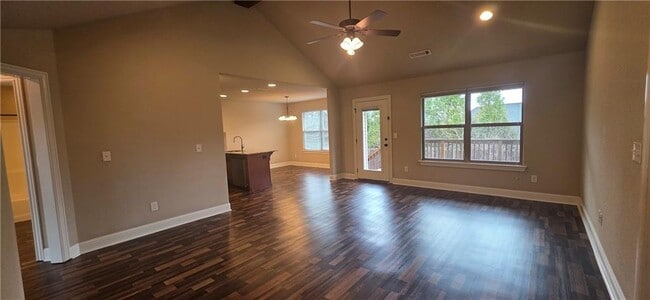 Photo - 1340 Colonel Hawthorne Dr