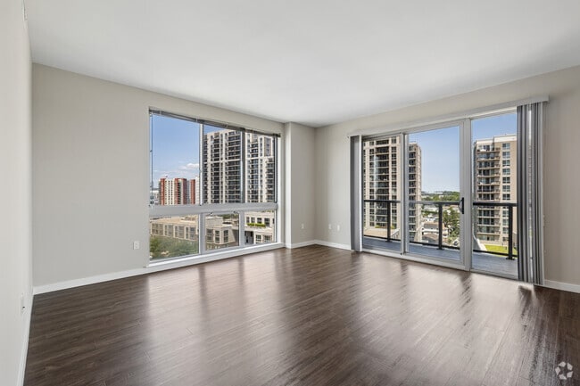 2BR, 2BA - 1,300SF - Living Room