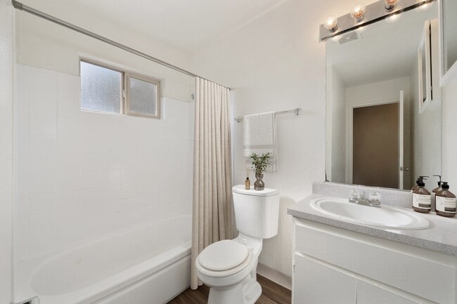 Sunrise Plan Bathroom
