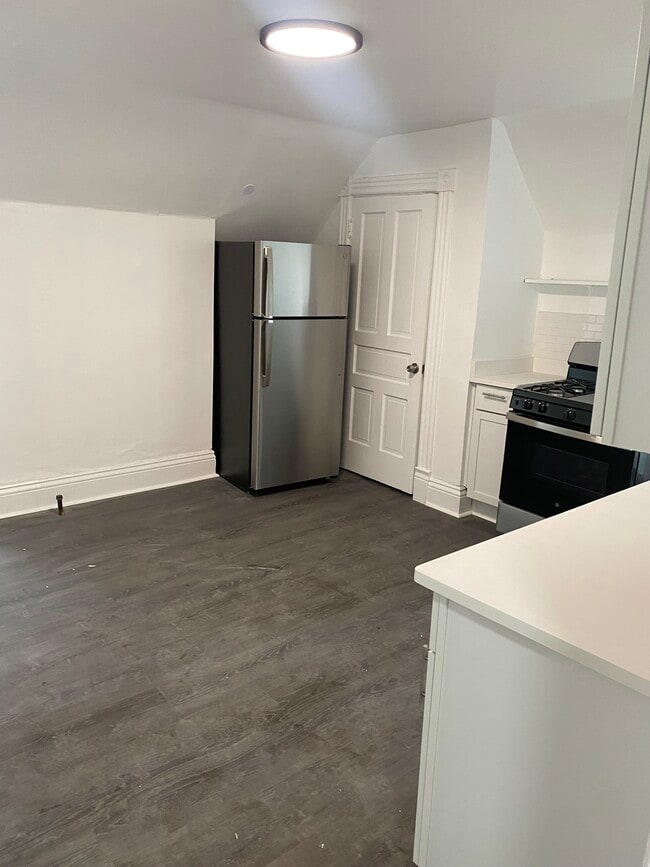 Photo - 753 S Millvale Ave Unit 3