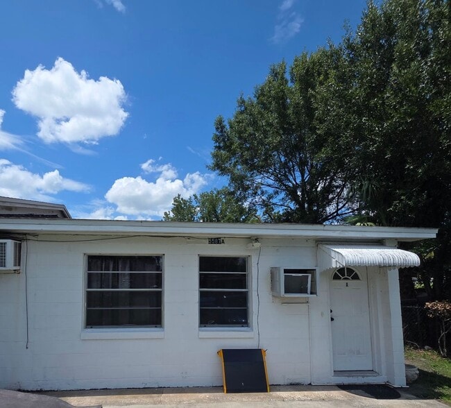 Photo - 5587 Lehigh Ave