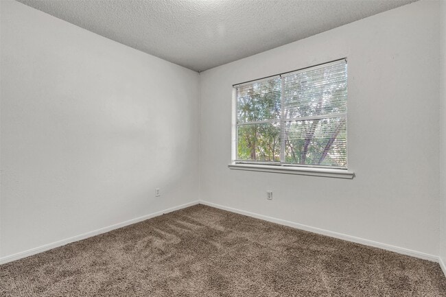 Photo - 7700 Creekbend Dr Unit 143