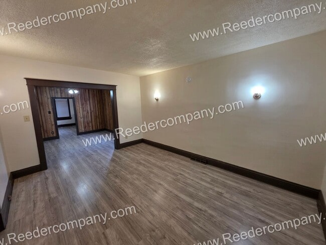 Photo - 3 bedroom house with brand new flooring