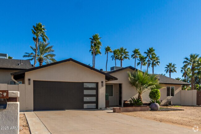 Building Photo - 5129 E Presidio Rd Rental
