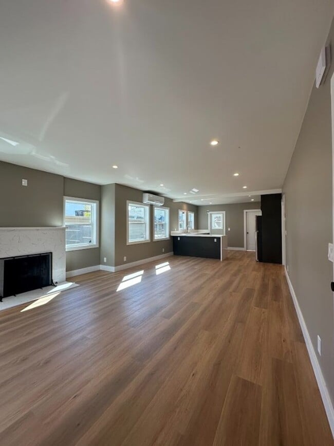 4175 Culver St