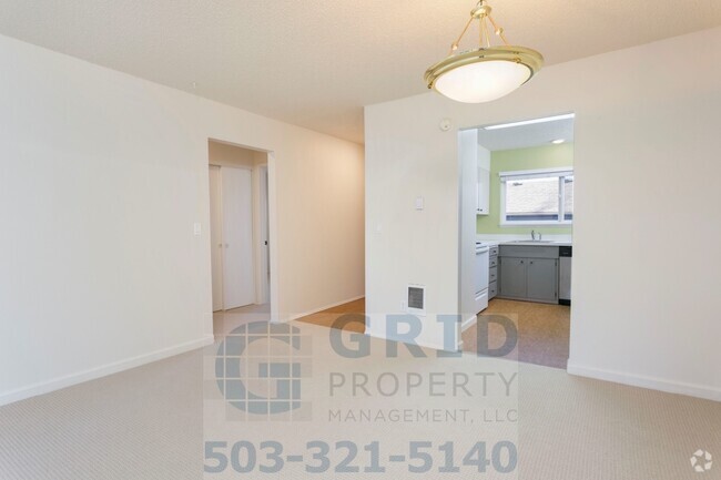 Building Photo - GPM475 - SE Woodward St (T2) Unit 2822 Rental