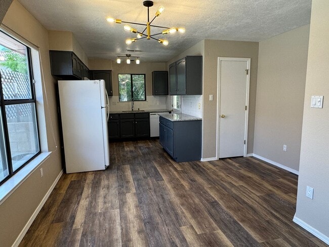 Photo - 2 Bedroom, 2 Bathroom Home near Tramway and Indian School