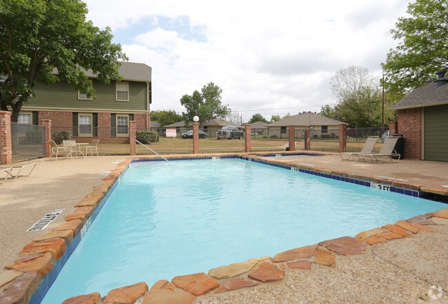 Arbors Of Cleburne