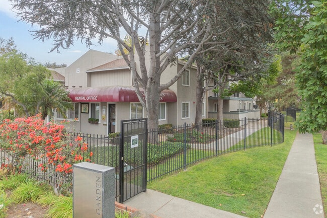 Exterior alternativo - Windsor Garden Apartments