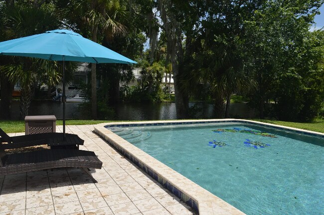 Photo - 9 Waterberry Cir