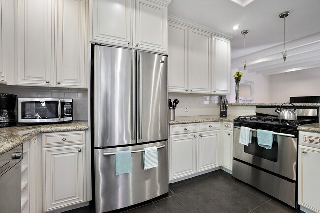 Photo - The Savoy Plaza