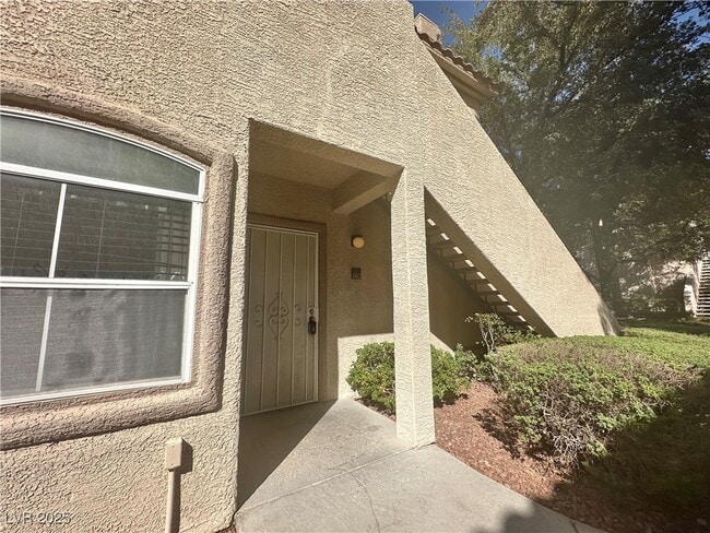 Building Photo - 5415 W Harmon Ave Unit 1042