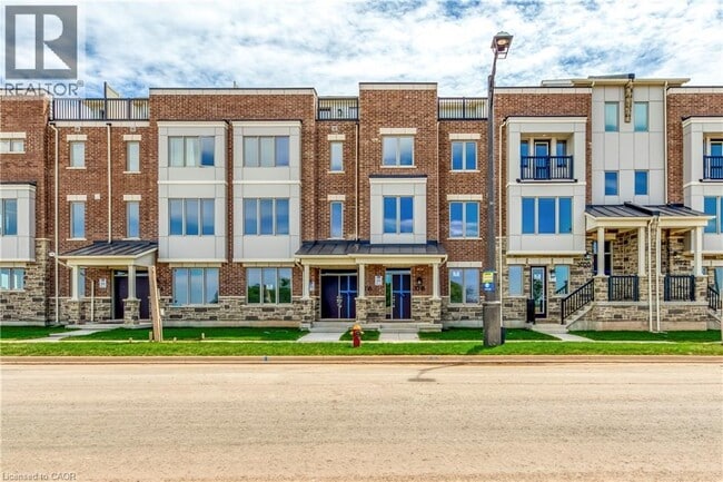 Photo - 3018 John McKay Blvd