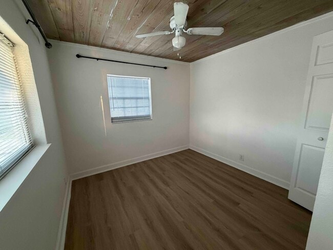 Photo - 2707 Richard Rd